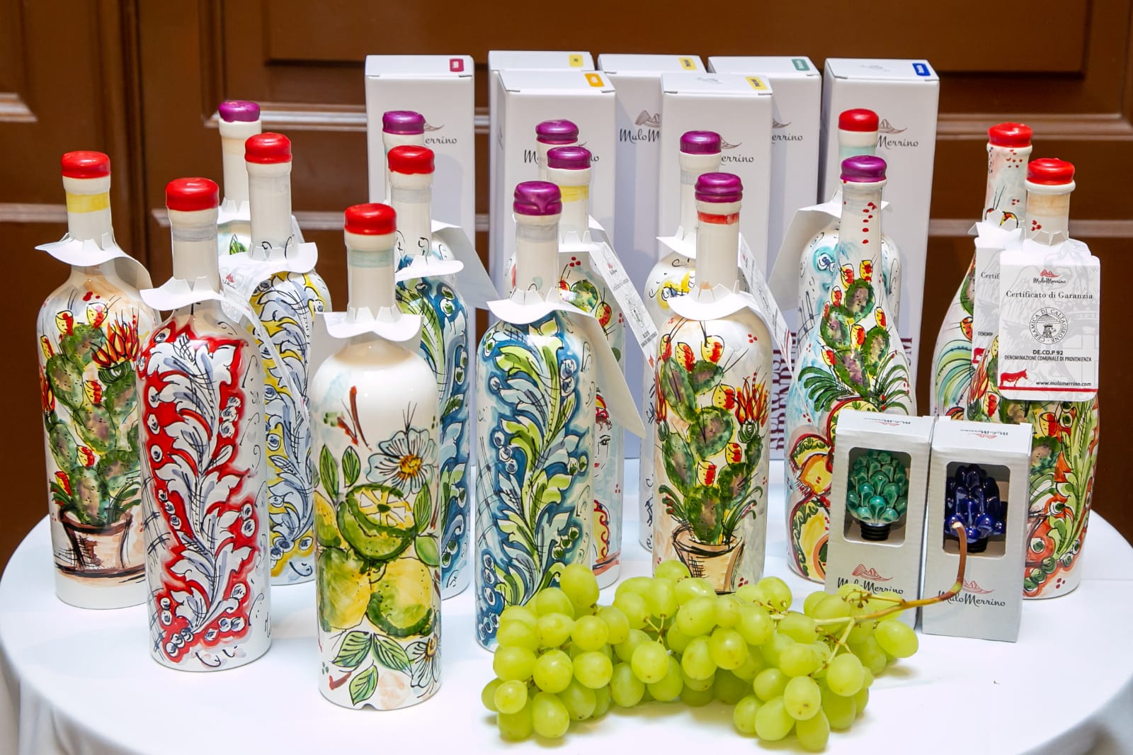 Wine Ciak 2026 — Caltagirone, foto 35: taglio del nastro, cantine, degustazioni, ospiti e allestimenti all'Atrio Palazzo di Città